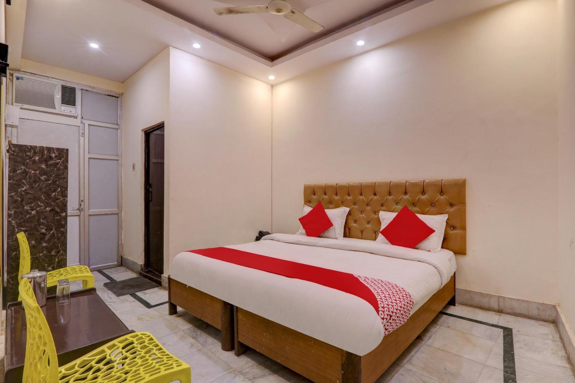 Hotel O Moon Palace Near Sahara Ganj Mall Лакхнау Экстерьер фото