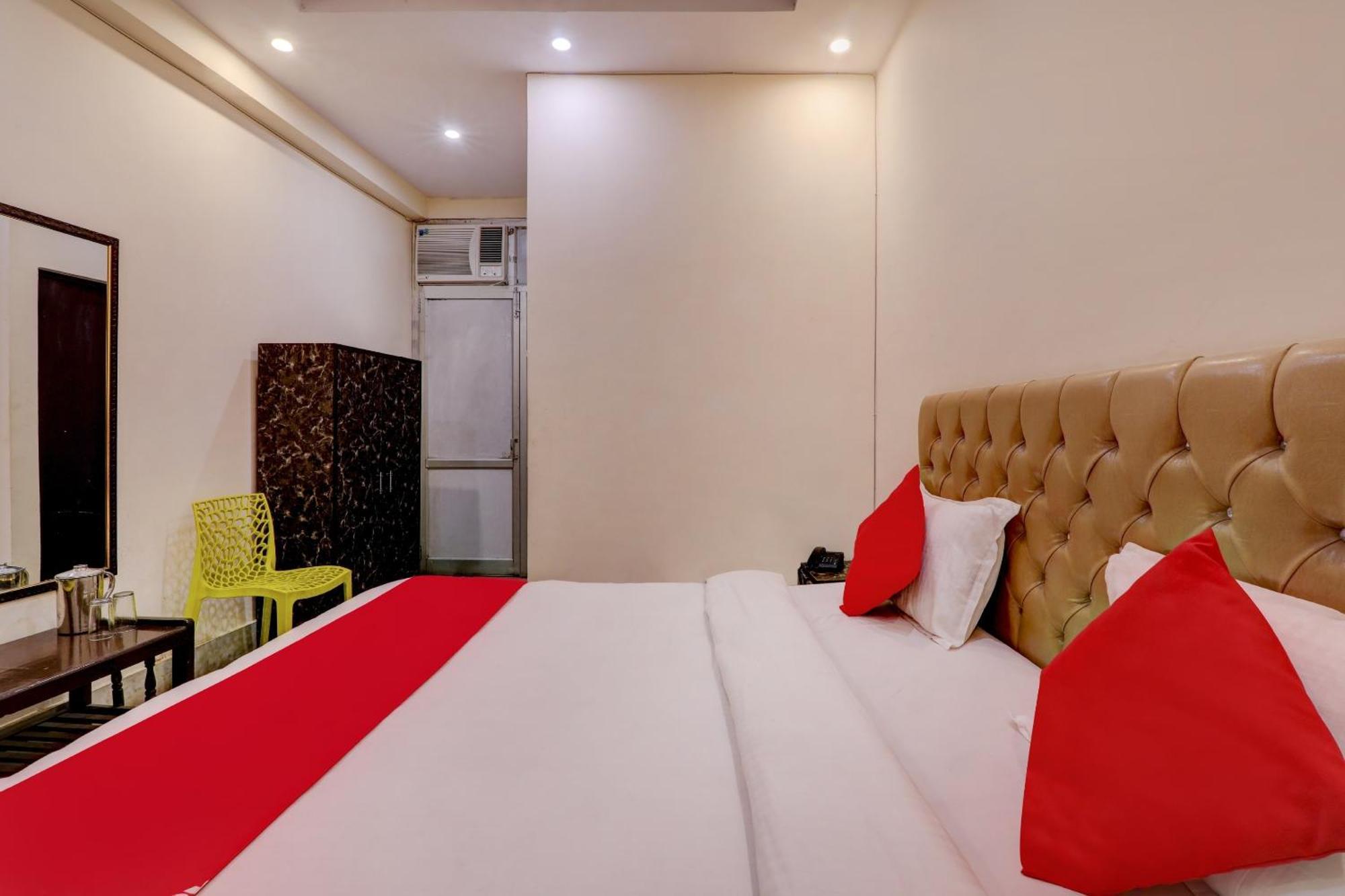 Hotel O Moon Palace Near Sahara Ganj Mall Лакхнау Экстерьер фото